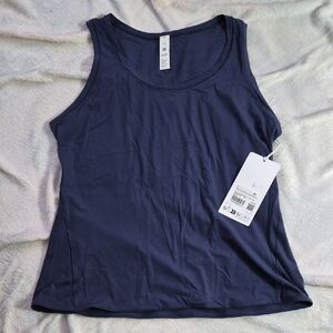 Lululemon Nulu Scoop Neck Tank Size XL NWT
